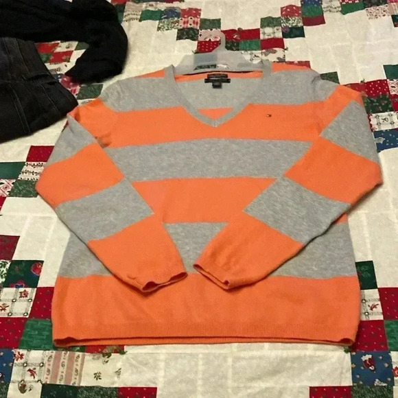Tommy Hilfiger women’s medium gray/orange sweater - Picture 5 of 9